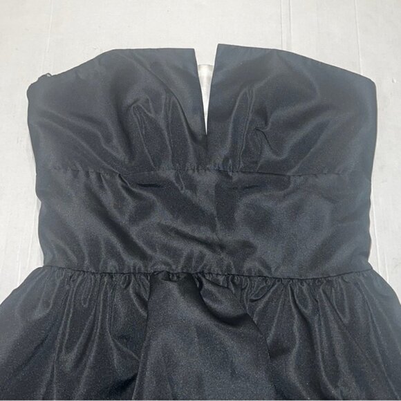 𝅺LORI Ann black and white tube dress with trail size Medium - Picture 4 of 9